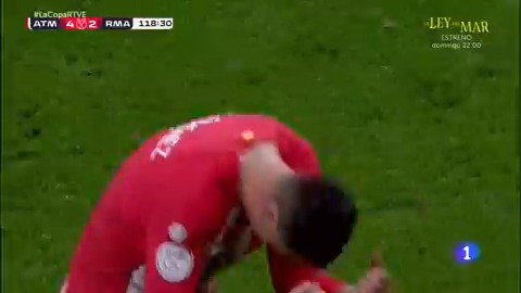 El golazo de Riquelme. El rugido del Metropolitano. La carrera de Simeone. QUÉ LOCURA 😍😍😍