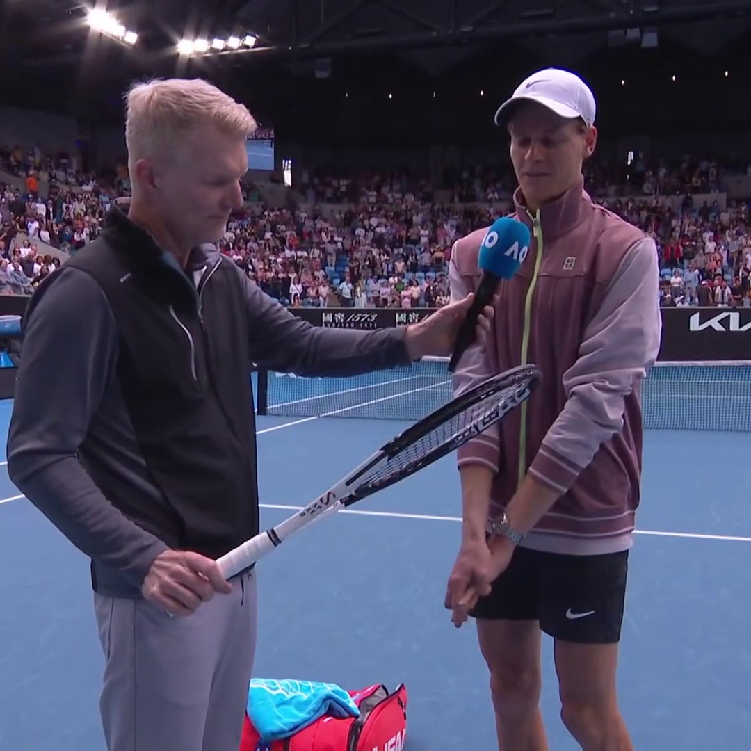 "๐๐๐๐ง๐๐ฉ๐จ, ๐๐ช๐ฎ๐จ" ๐ Jannik Sinner keeps his cards close to his chest ๐ #AusOpen