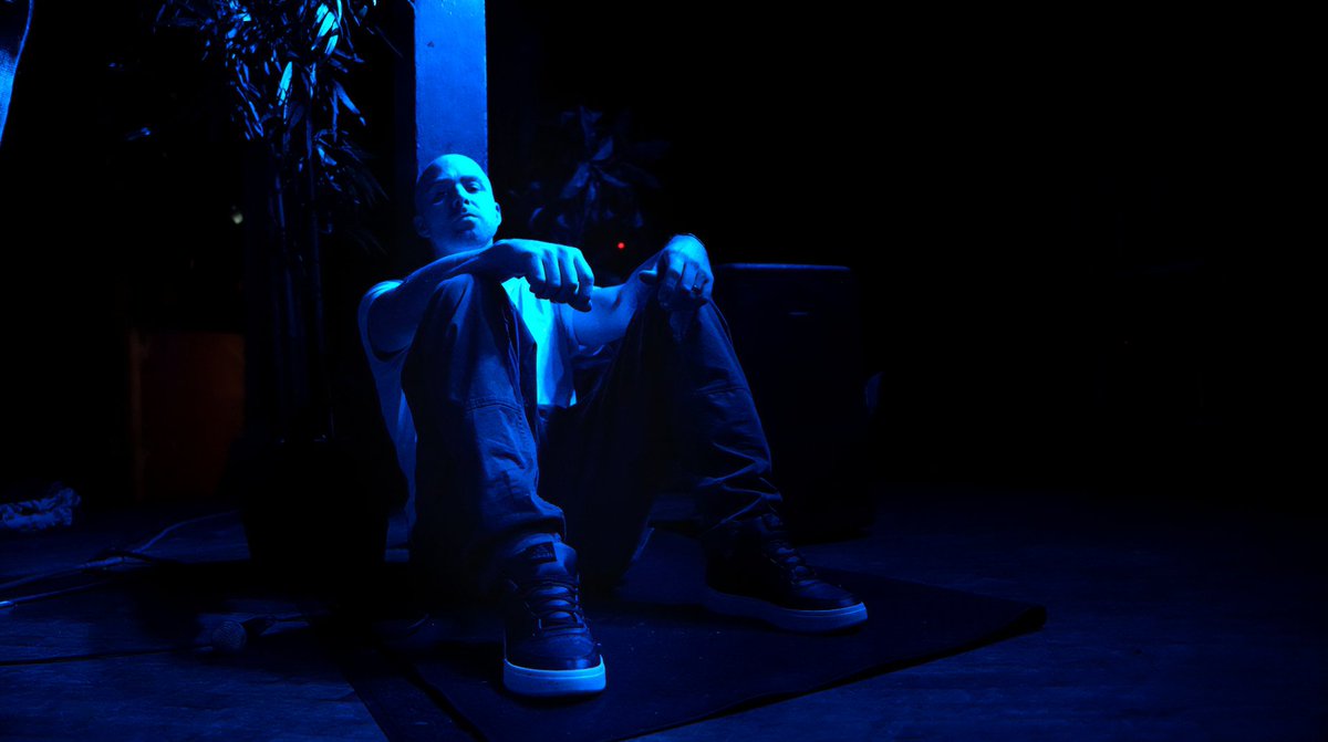 New single and video, 'All Wrong'. Sometimes things in life don't as planned, and it can be frustrating but then as time goes by we realize that it actually worked out for the better. When you think things are falling apart, sometimes they are actually falling into place.