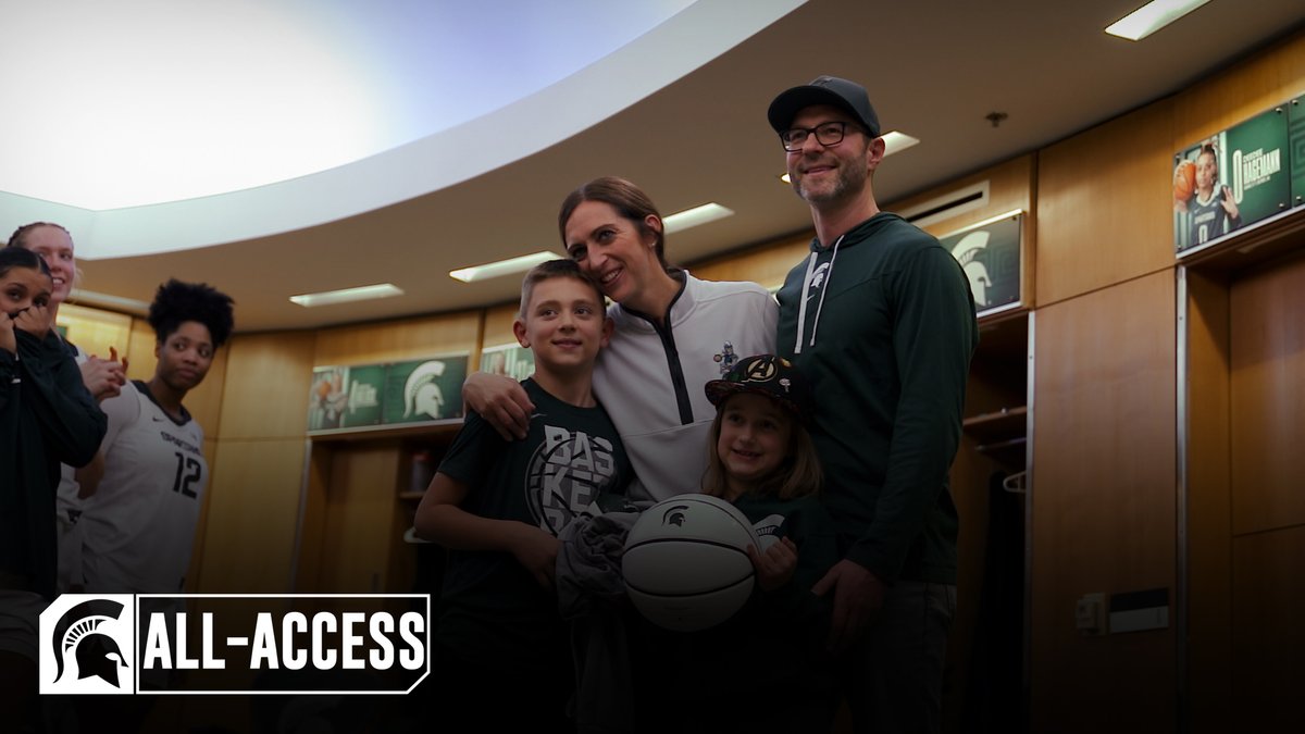 Robyn Fralick: Coach, mom, wife💚 “We’re all more than basketball players, we’re all more than coaches. We get to do life together, not just basketball together.” #GoGreen