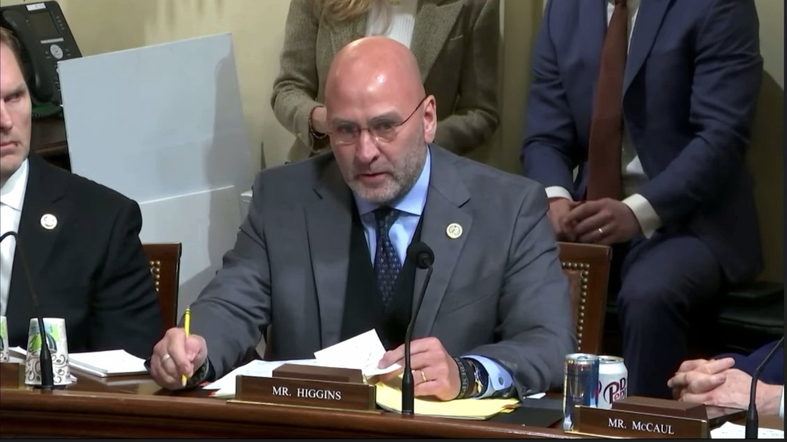 JUST IN: Rep. Clay Higgins VOWS TO REMOVE The Secretary of Homeland Security. “Our southern border under the control of secretary Mayorkas is 1954 miles of failure.” 10 million. “Alejandro Mayorkas, your time is done. YOU WILL BE IMPEACHED.”