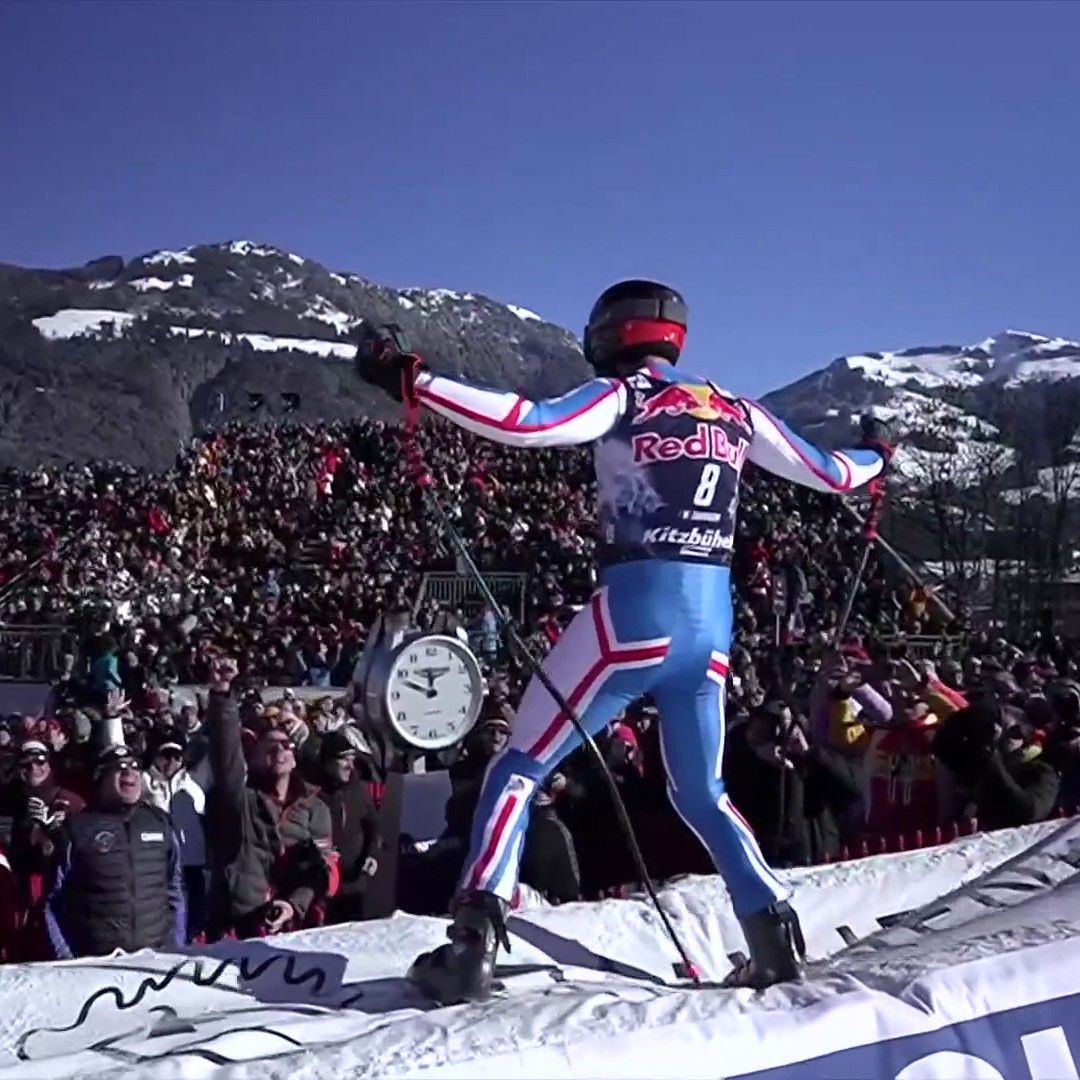 Absolutely incredible from Cyprien Sarrazin overtaking Marco Odermatt after that stunning run ๐ฑ๐ #fisalpine