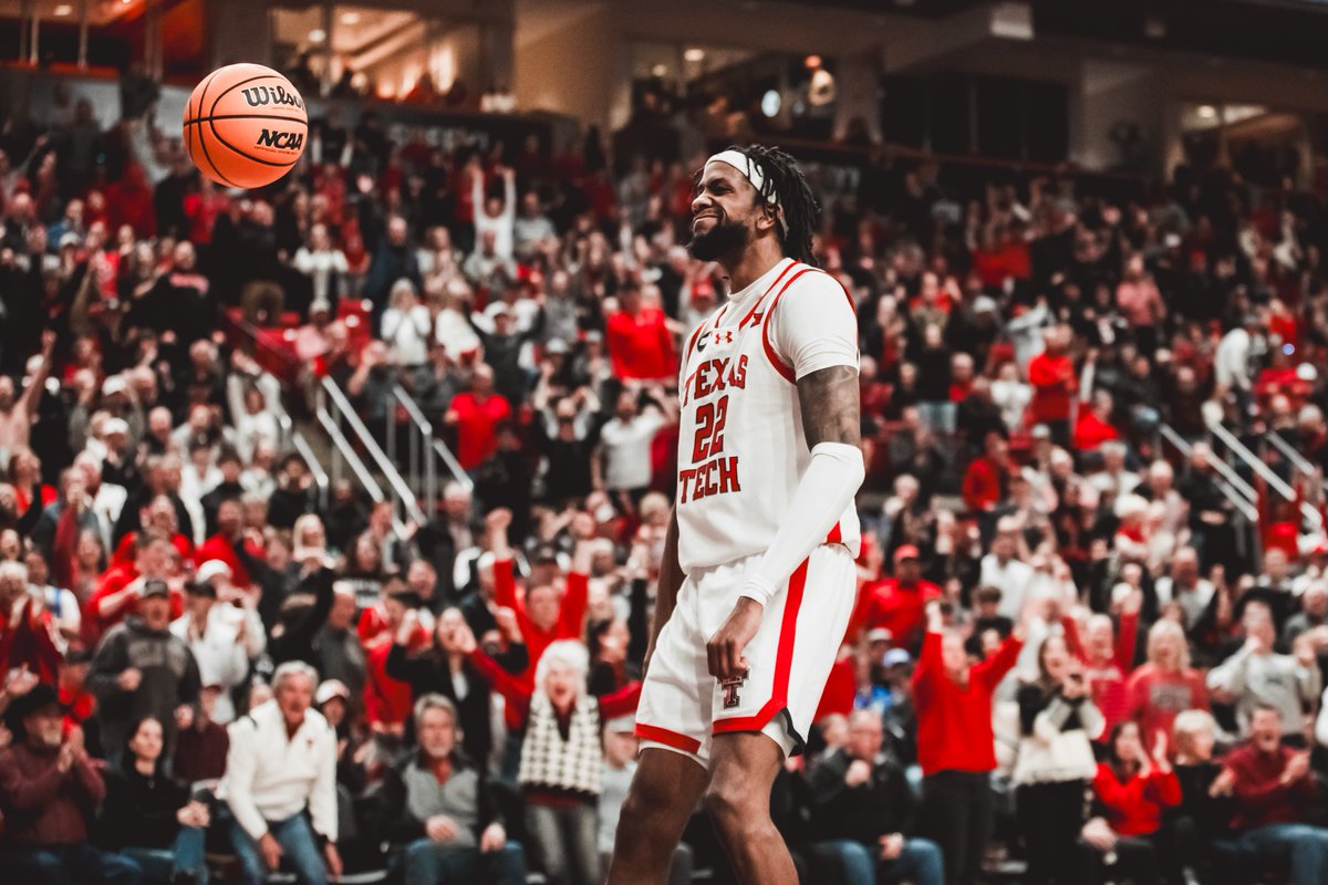 Defended home court, yet again‼️ 🎥 Highlights of our comeback win over #20 BYU #TTW | Gatorade
