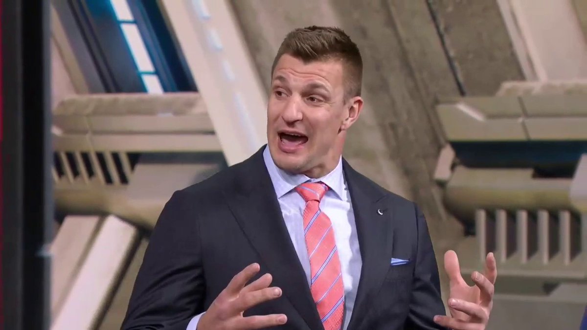 "The Green Bay Packers, I believe they outplayed the San Francisco 49ers for 58 minutes, but in order to beat a number one seed... you have to play 60 minutes of complete football." Rob Gronkowski