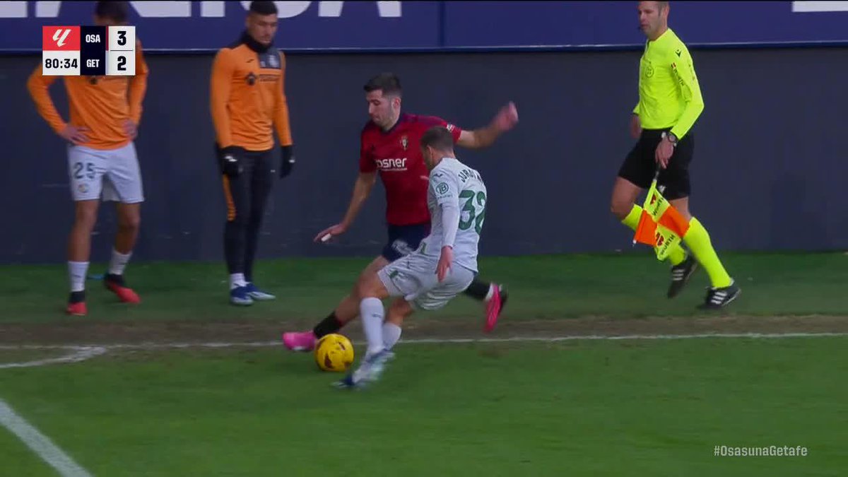 GOAL OF THE WEEKEND JUST DROPPED. Jesus Areso, Take A Bow. 🇪🇸