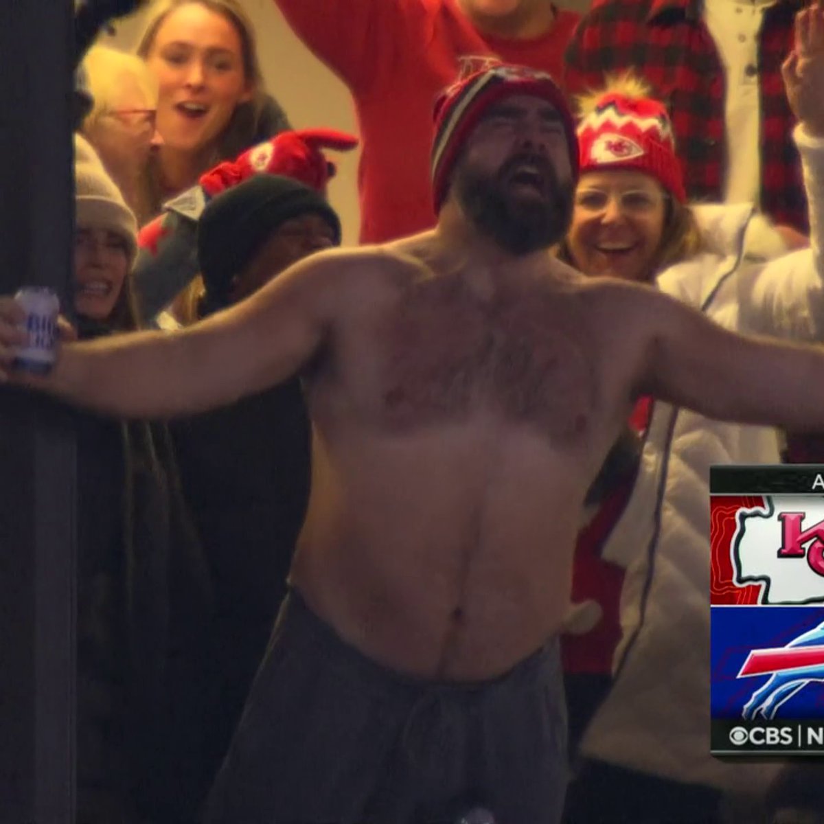 Jason Kelce shirtless in Buffalo 😅 (📺: CBS)