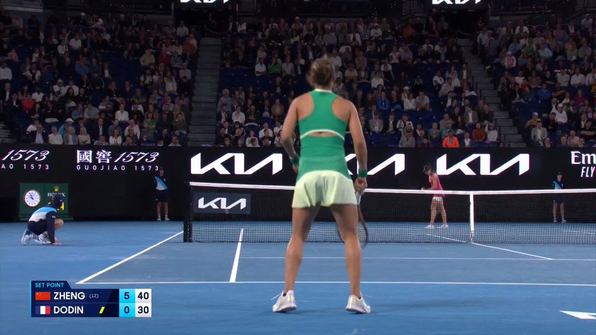"That's the perfect set." Qinwen Zheng has one foot in back-to-back Grand Slam quarterfinals. #AusOpen • Wide World of Sports • ESPN • @eurosport • WOWOWテニス