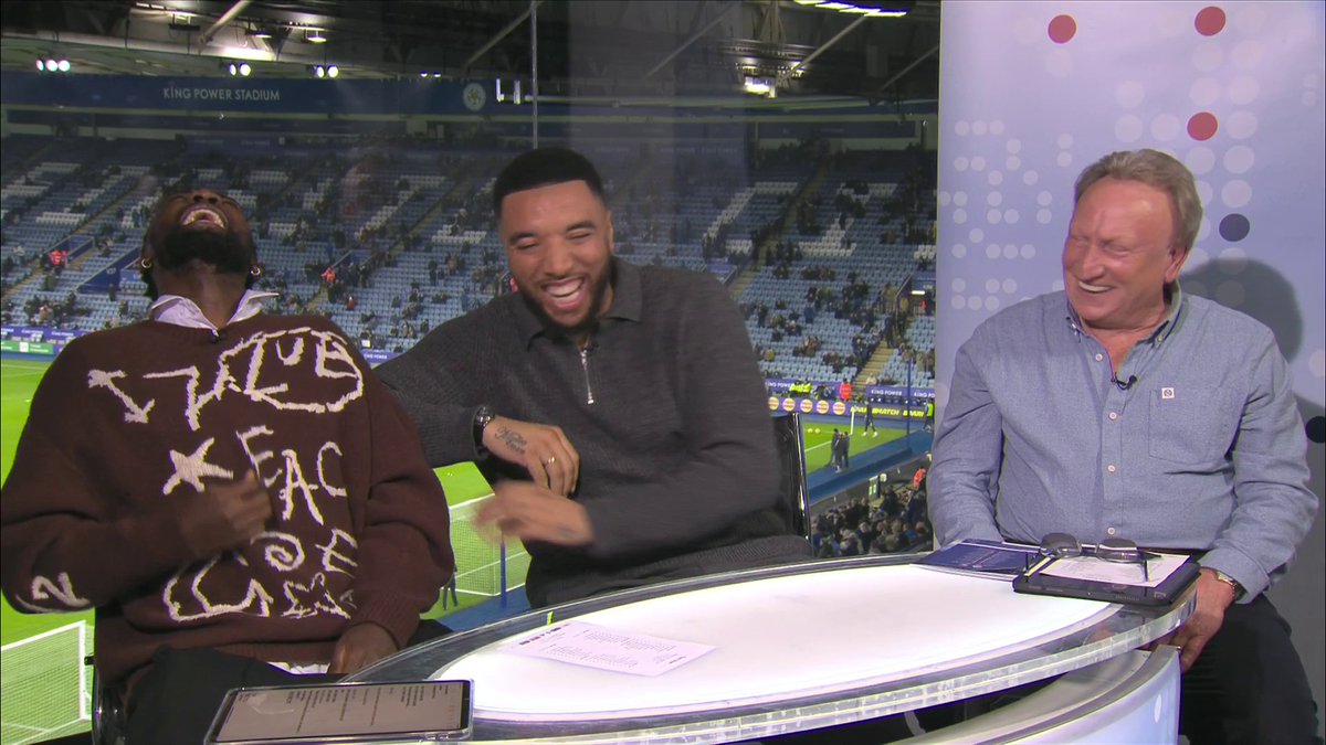 "Can I just ask you Wilf, whereabouts did you get your jumper from?" Neil Warnock never change! 🥺😂