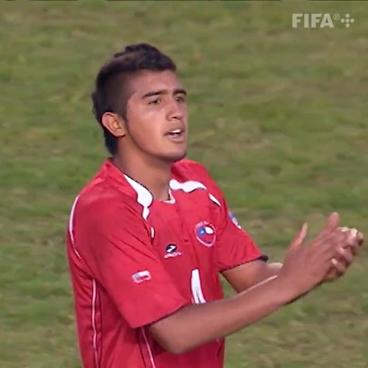 🔙 El Retorno del Rey 👑 Así jugaba Arturo Vidal en 2007 cuando aún estaba en Colo-Colo. 🇨🇱 Selección Chilena | #U20WC