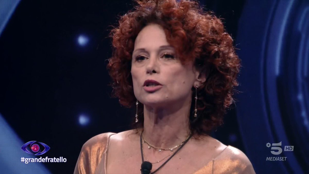 E tra Perla e Beatrice è tempo di un faccia a faccia diretto! 💥 #GrandeFratello
