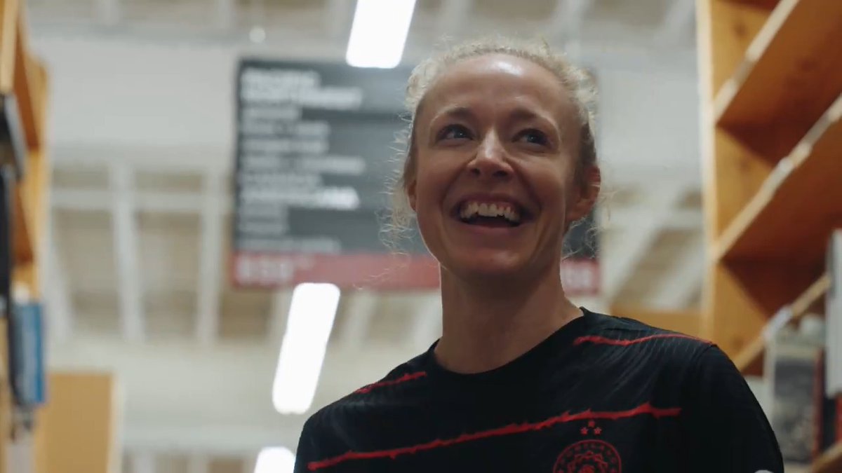Becky and Powell's Books is a match made in heaven 🥰📚 #BAONPDX