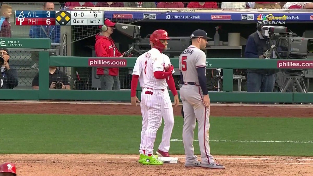 Opening Day 2019: Rhys Hoskins electrifies Citizens Bank Park with a grand slam. 💣