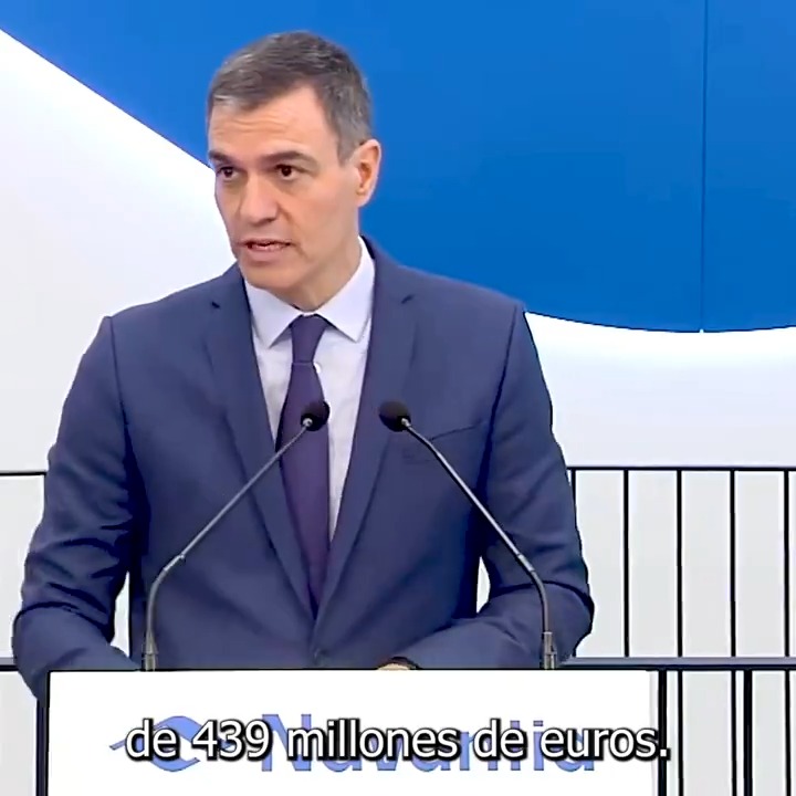 El astillero de Navantia en Ferrol construirá el nuevo Buque de Aprovisionamiento de Combate para la Armada. Una inversión total de 439 M€ y que supondrá la creación de 1.800 empleos. Un gran proyecto para seguir avanzando en la senda del progreso, la creación de empleo de calidad y la reindustrialización para esta comarca y para toda Galicia.