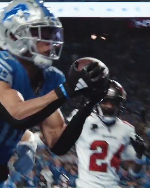 Unbelievable throw. catch. and celly.