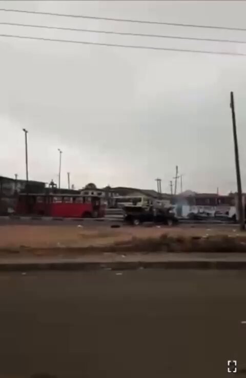 After over a year on the run, 34-year-old Olamilekan Odofin has been arrested by officers of Ayobo Division. The suspect, on January 9, 2023, championed attacks on motorists and the police under the guise of Yoruba Nation agitation. Investigation is ongoing.