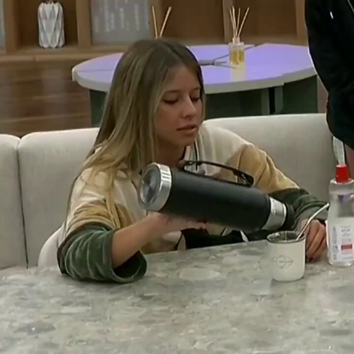 zoe tomando mates JAKSJA la quiero #GranHermano