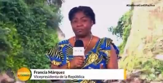 Vicepresidenta Francia Márquez defendió a Piedad Córdoba, dijo que “si no hubiera sido una mujer negra, seguro hasta un monumento le hubieran hecho” y afirmó “pero como fue una mujer negra, simplemente la etiqueta que le colocaron fue de guerrillera”.