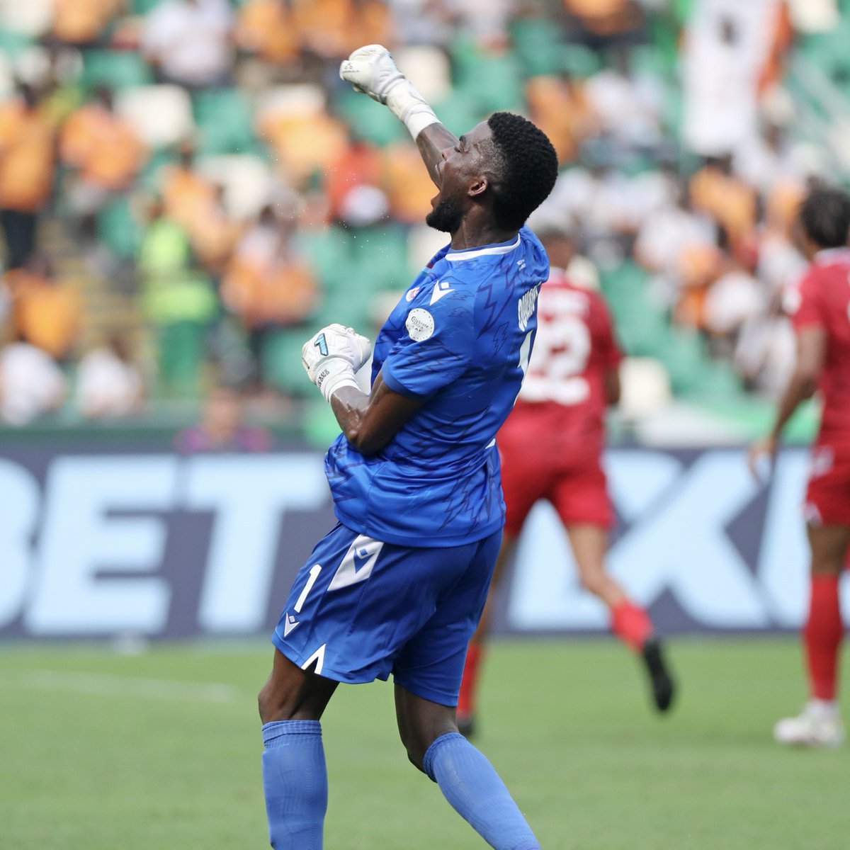 The Equatorial Guinea savior! 🇬🇶 Jesús Owono ➡️ Best goalkeeper of the #TotalEnergiesAFCON2023 group-stages 🧤