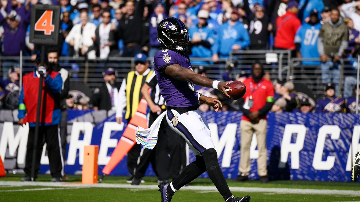33 TDs from Lamar so far this season. How many more to come? 📺: #KCvsBAL - Sunday 3pm ET on CBS 📱: Stream on #NFLPlus