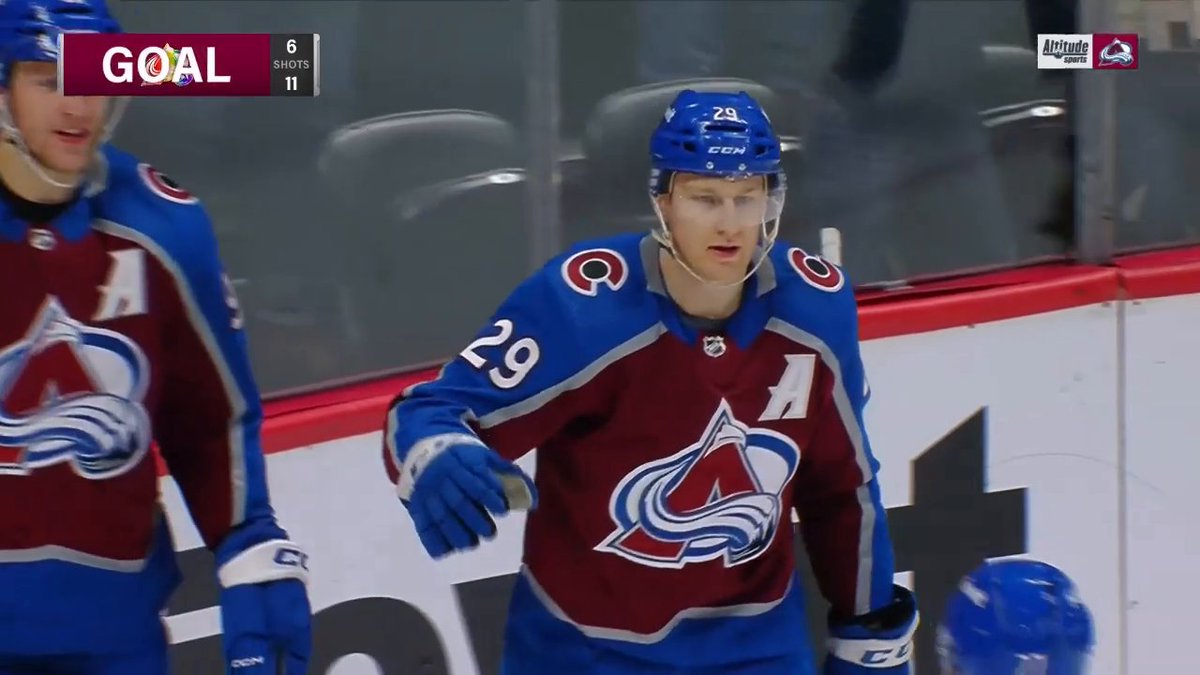 GUESS WHO! Nathan MacKinnon now has a point in 25 straight home games! 😱