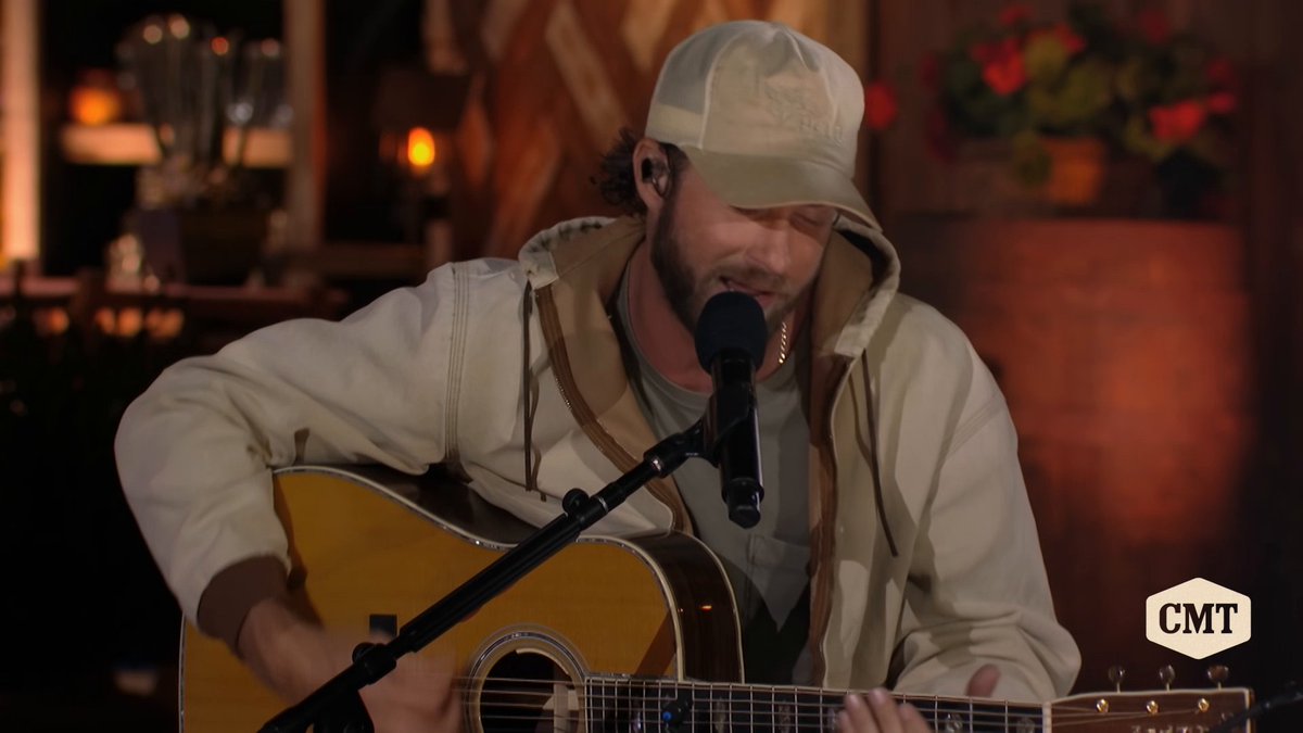 The acoustic version of this song goes insane. 👏 Riley Green #CMTCampfireSessions