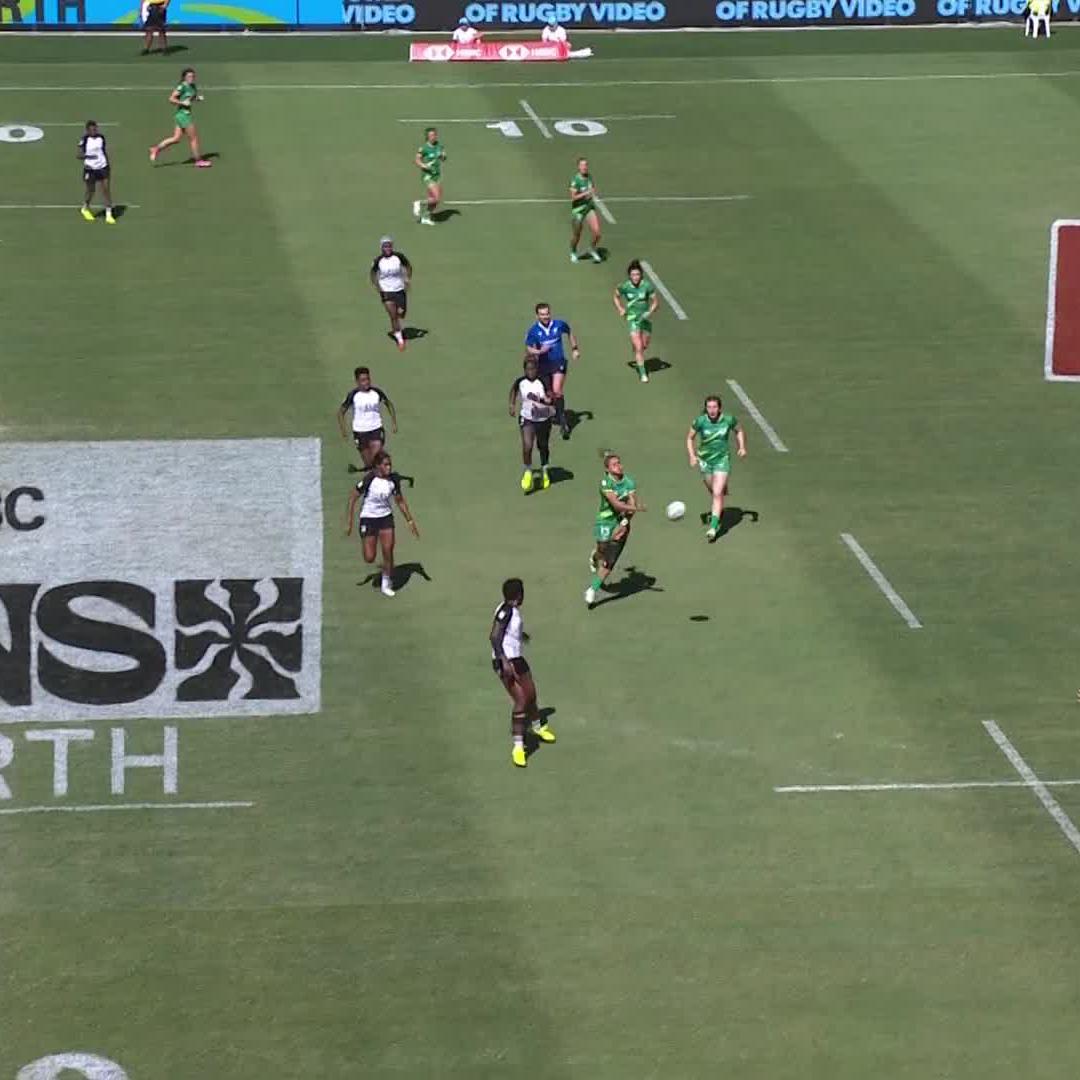 An Irish anthem echoes in the stadium ☘️ Ireland are through to the semi finals! #HSBCSVNS | #HSBCSVNSPER | Ireland 7s