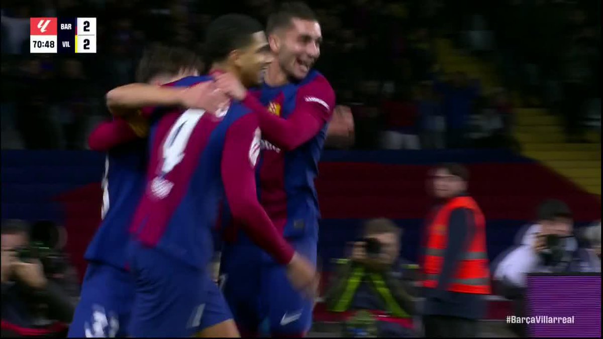 WHAT A TURNAROUND!! Barca come back from 2-0 down to take the lead 🔥