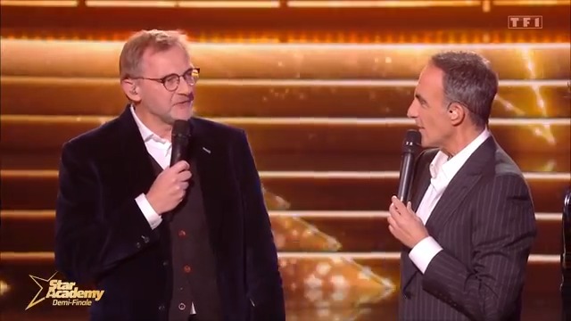 Une situation inédite dans la #StarAcademy ! Les votes sont très serrés : moins d’un point sépare les candidats ! 👉Pour Héléna, envoyez 1⃣ 👉Pour Pierre, envoyez 2⃣ par sms au 71 500 (0.99€+PRIX SMS) ou sur l’application TF1+ Modalités du vote sur TF1+
