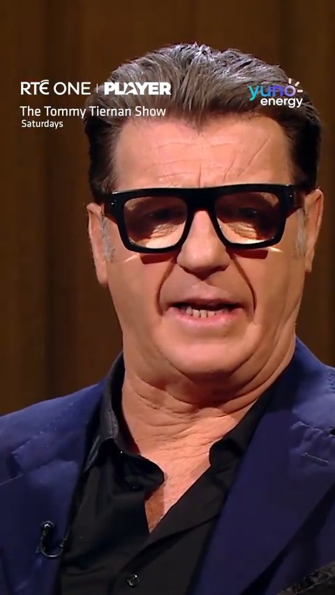 “I was the world champion belt-carrier, not boxer.” 😉🥊 Roddy Collins demonstrates to @tommedian his key role in his Boxing champ brother Steve’s entourage #TommyTiernanShow @tommedian