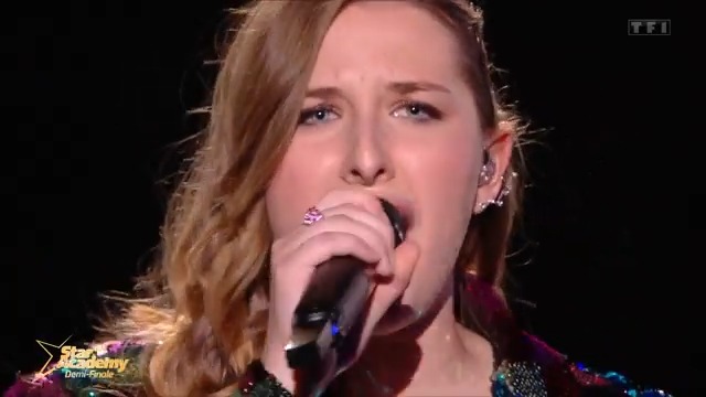 « Avant, je ne m’étais jamais autorisée à rêver. Aujourd’hui, je ne me cache plus ! » 😍 Héléna chante « Voilà » de Barbara Pravi pour son duel a cappella #StarAcademy