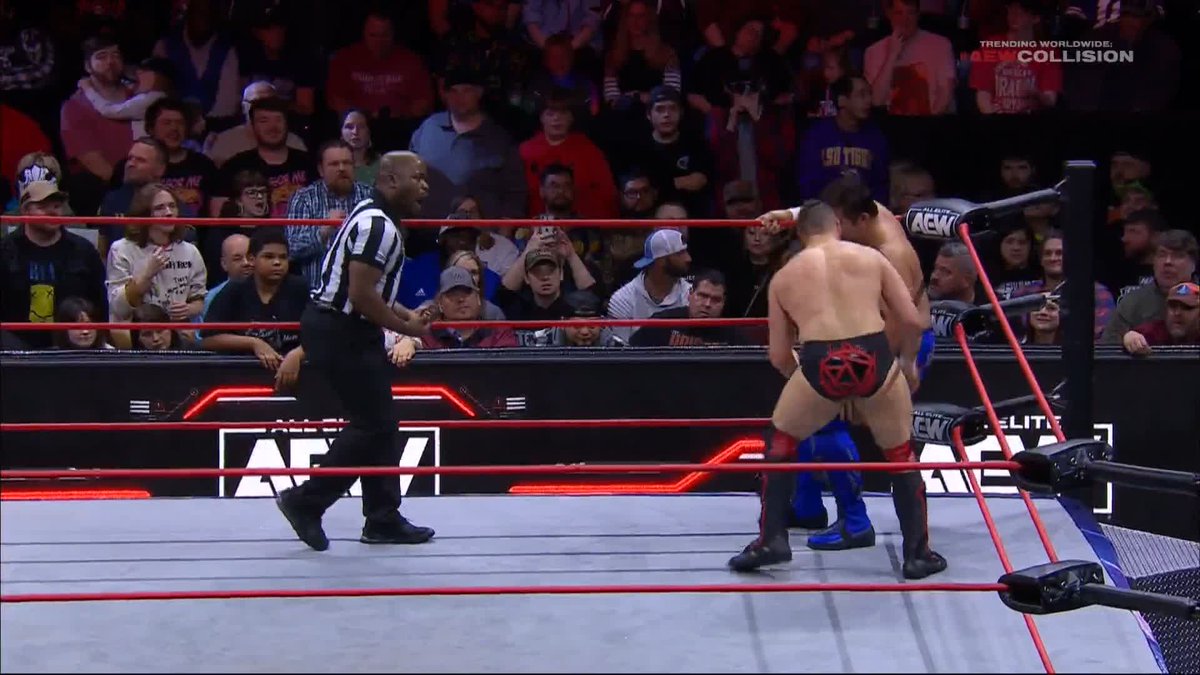 Bryan Danielson continues to attack the knee of Nagata! Watch #AEWCollision LIVE on TNT! Bryan Danielson | 永田裕志