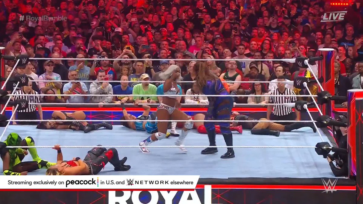 WHAT. A. MOMENT. Jade Cargill lifts AND eliminates Nia Jax in the Women's #RoyalRumble Match!