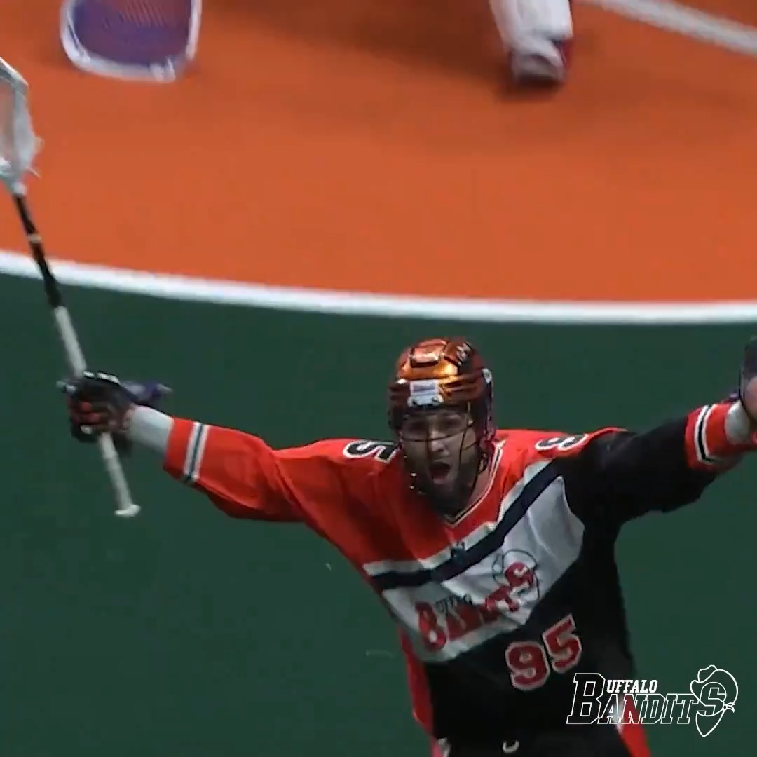 There's just something about Chase Fraser scoring highlight-reel goals against Toronto... 😏 #LetsGoBandits