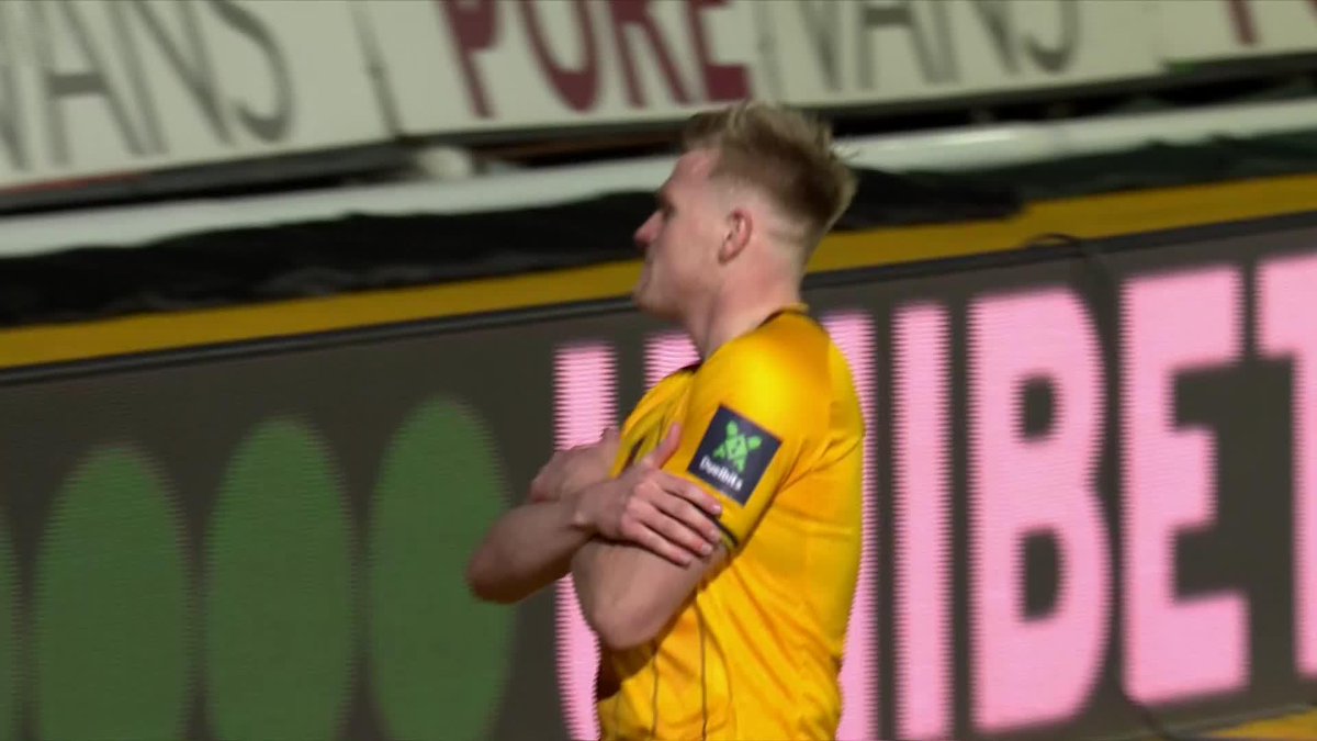 Altay Bayındır'ın Manchester United ile çıktığı ilk maçında yediği 2. gol.