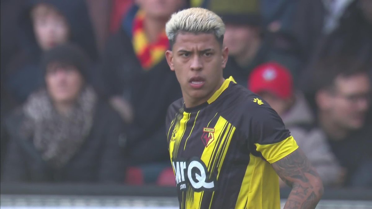 Matheus Martins acabou com um jejum de mais de um ano do Watford sem gol de falta.