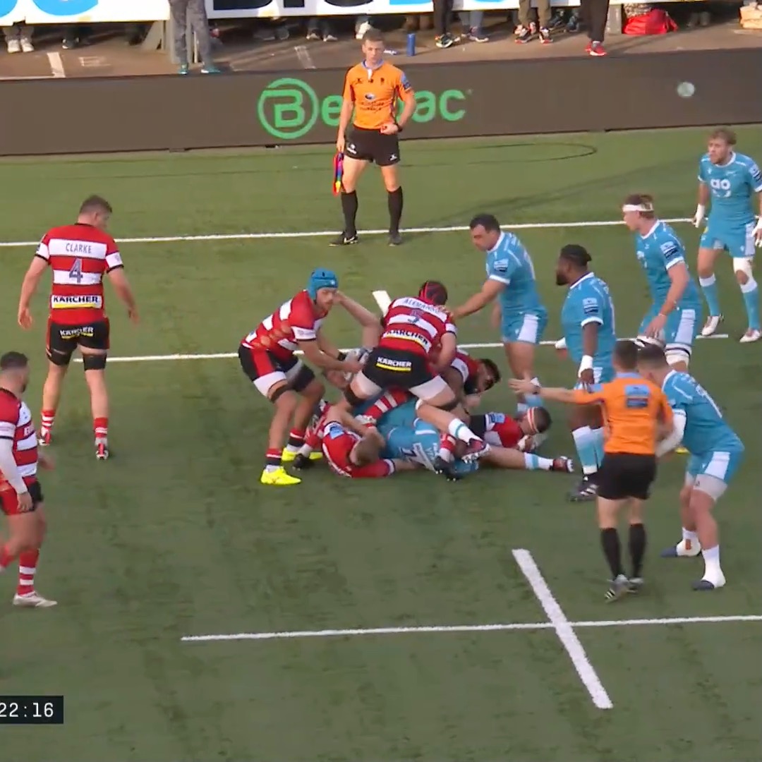 What a line 😮‍💨 Ruan ✌🏼 helping Gloucester Rugby 🍒 to a much needed win 👌 #GallagherPrem