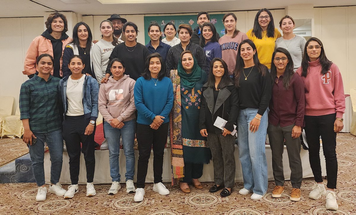 "Celebrating every player's contribution is important" Special dinner hosted in honour of Pakistan Women's historic T20I series win over New Zealand 🙌 #BackOurGirls