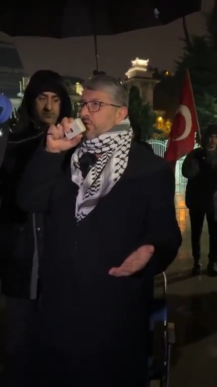 Refah Açılsın, Gazze Yaşasın! Yüreklerimizi yakan sadece İsrail, Amerika değil. 57 tane halkları Müslüman olan ülkelerin bize yaşattığı acılar da İsrail'den az değil... #OpenRafah #WorldStandAtRafah