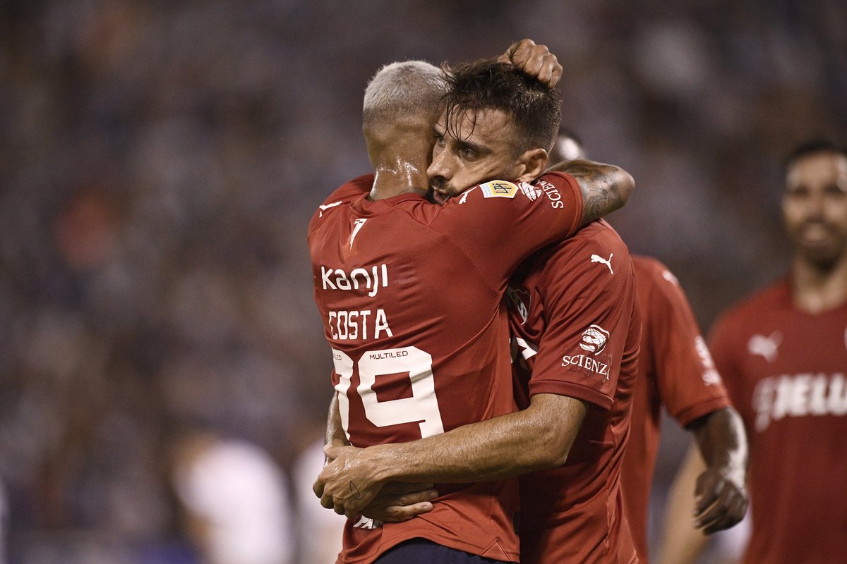 Antes que nada, buenos días. #TodoRojo 🔴