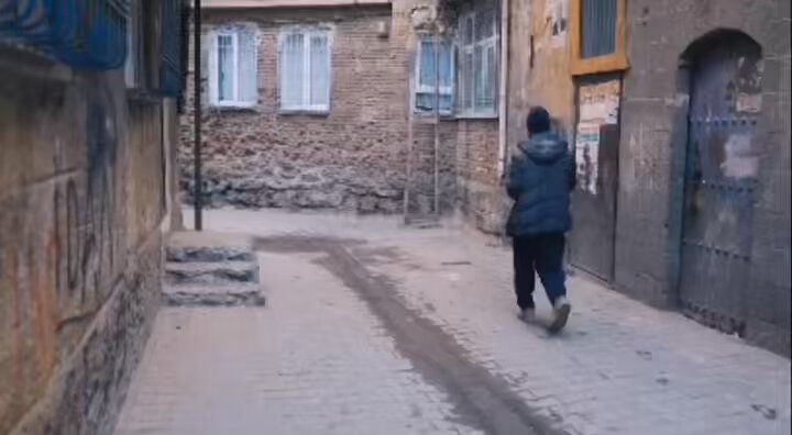Allah rahmet eylesin. Filozof bir insandı.