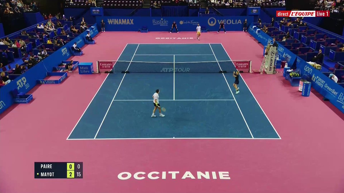 Benoit Paire 🇫🇷 répond à un spectateur qui l’interpelle à Montpellier 😬 🗣️ « Si c’est pour me dire que tu as parié, ça ne sert à rien de me parler. Tu te prends pour qui ? T’es qui ? » 🎥 L'Équipe