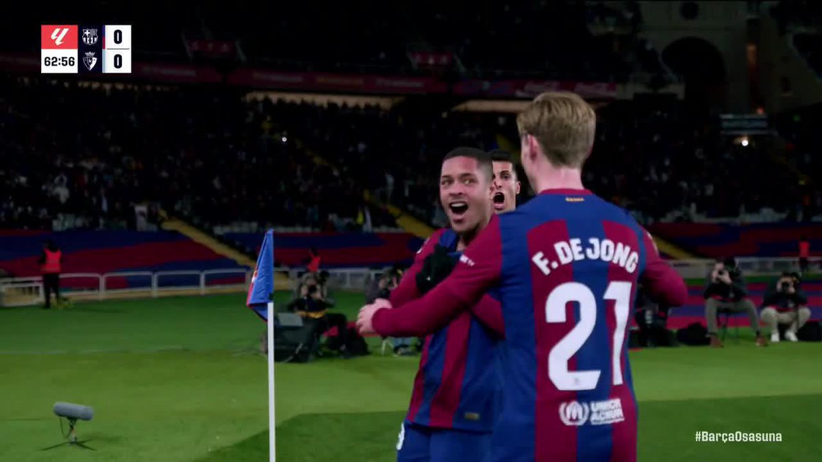 VITOR ROQUE GIVES BARCELONA THE LEAD OVER OSASUNA ONE MINUTE AFTER COMING ON FOR FERMIN LOPEZ! 😱 HIS FIRST BARÇA GOAL 👏