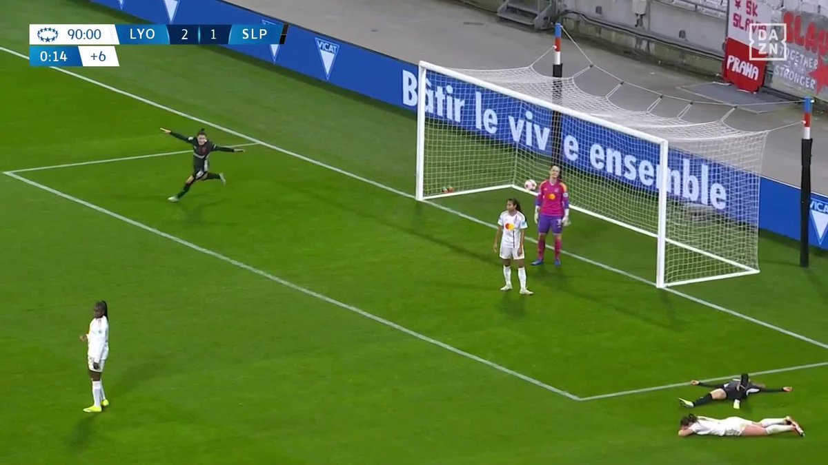 SLAVIA PRAHA GET THE EQUALISER AFTER 90 MINUTES!!! 👏 Watch the UWCL LIVE for FREE on DAZN 👉 #NewDealforWomensFootball #UWCLonDAZN