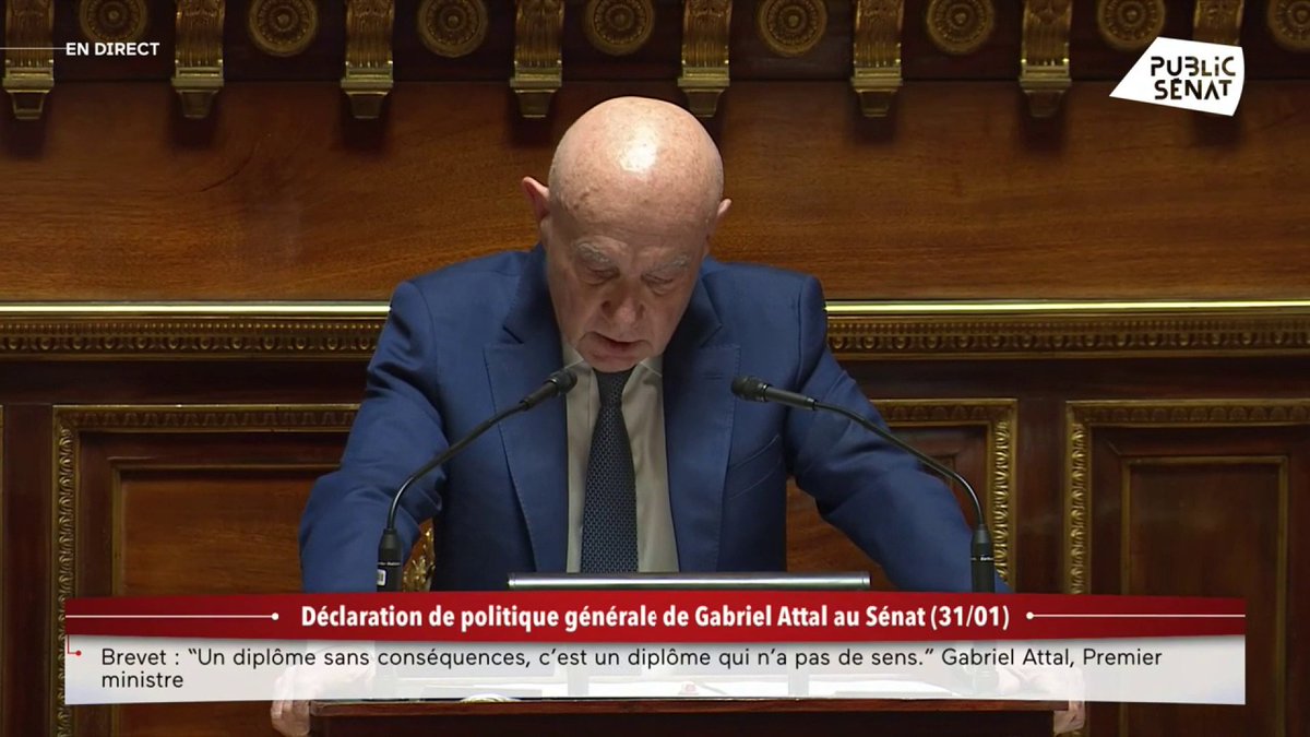 Comme d'habitude, Claude Malhuret est parfait. “Les gauchistes sont bruyants, débraillés et demandent tout, tout de suite. Les marinistes sont silencieux, cravatés et attendent leur heure. Ils n'ont aucun programme”.
