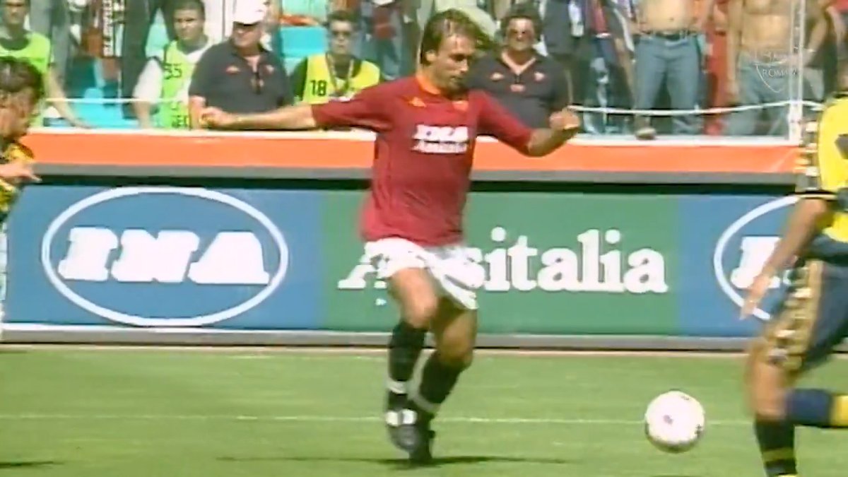 ⚽️ Buon compleanno, Gabriel Batistuta! 🦁👑 #ASRoma