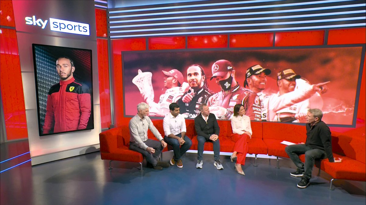 "I think he's a star of the future" ⭐ What will Lewis' 2025 Ferrari move mean for Carlos Sainz? 💭