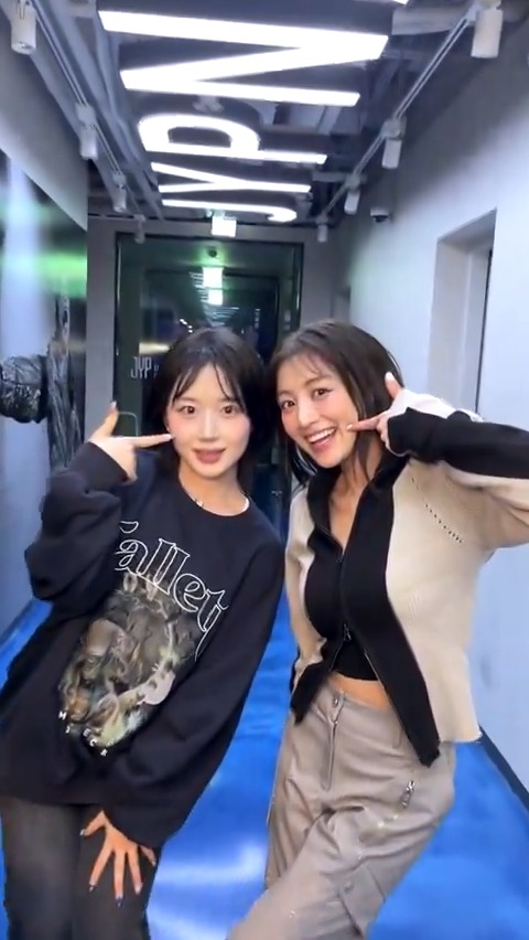 #JIHYO 🤝 #HAEWON #Dododododododo ˖⁺。˚⋆˙♥ +*:ꔫ:* 𝐿𝑖𝑠𝑡𝑒𝑛 𝐼 𝐺𝑂𝑇 𝑌𝑂𝑈 *:ꔫ:*+ +*:ꔫ:* 𝑊𝑖𝑡ℎ 𝑌𝑂𝑈-𝑡ℎ *:ꔫ:*+ 𝑃𝑟𝑒-𝑆𝑎𝑣𝑒 & 𝑃𝑟𝑒-𝑂𝑟𝑑𝑒𝑟 #TWICECORE #TWICE #NMIXX #IGOTYOU🤝 #WithYOUth❤🔥
