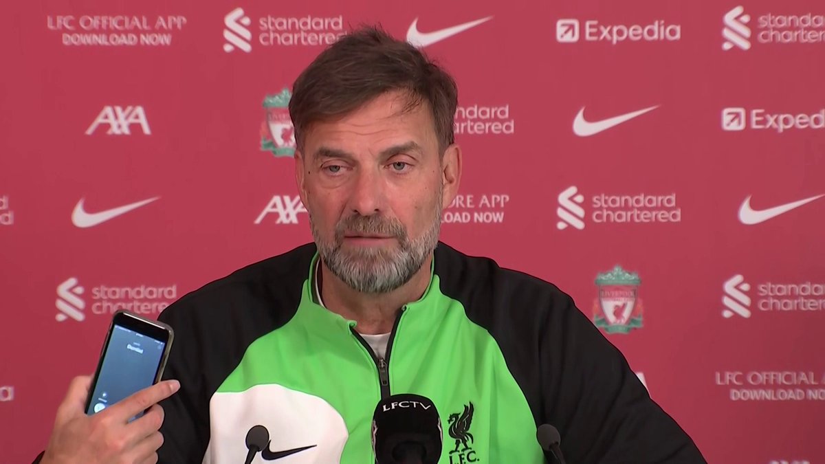 Jürgen Klopp'u basın toplantısı esnasında diş hekimi aradı 🦷