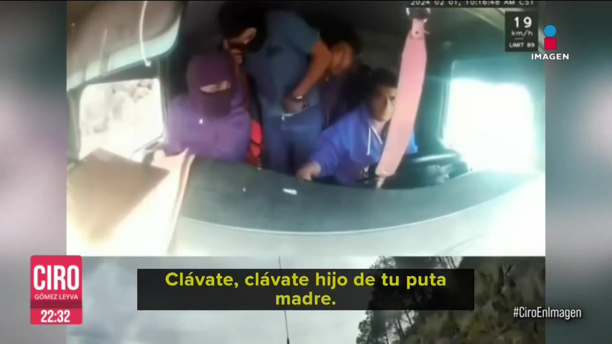 Hoy ocurrieron 5 asaltos a transportistas en el #ArcoNorte. Todos los tráileres transportaban medicamentos e insumos médicos, aseguran los choferes. Uno de esos asaltos quedó grabado por cámaras de seguridad, aunque no resultó como los ladrones esperaban: