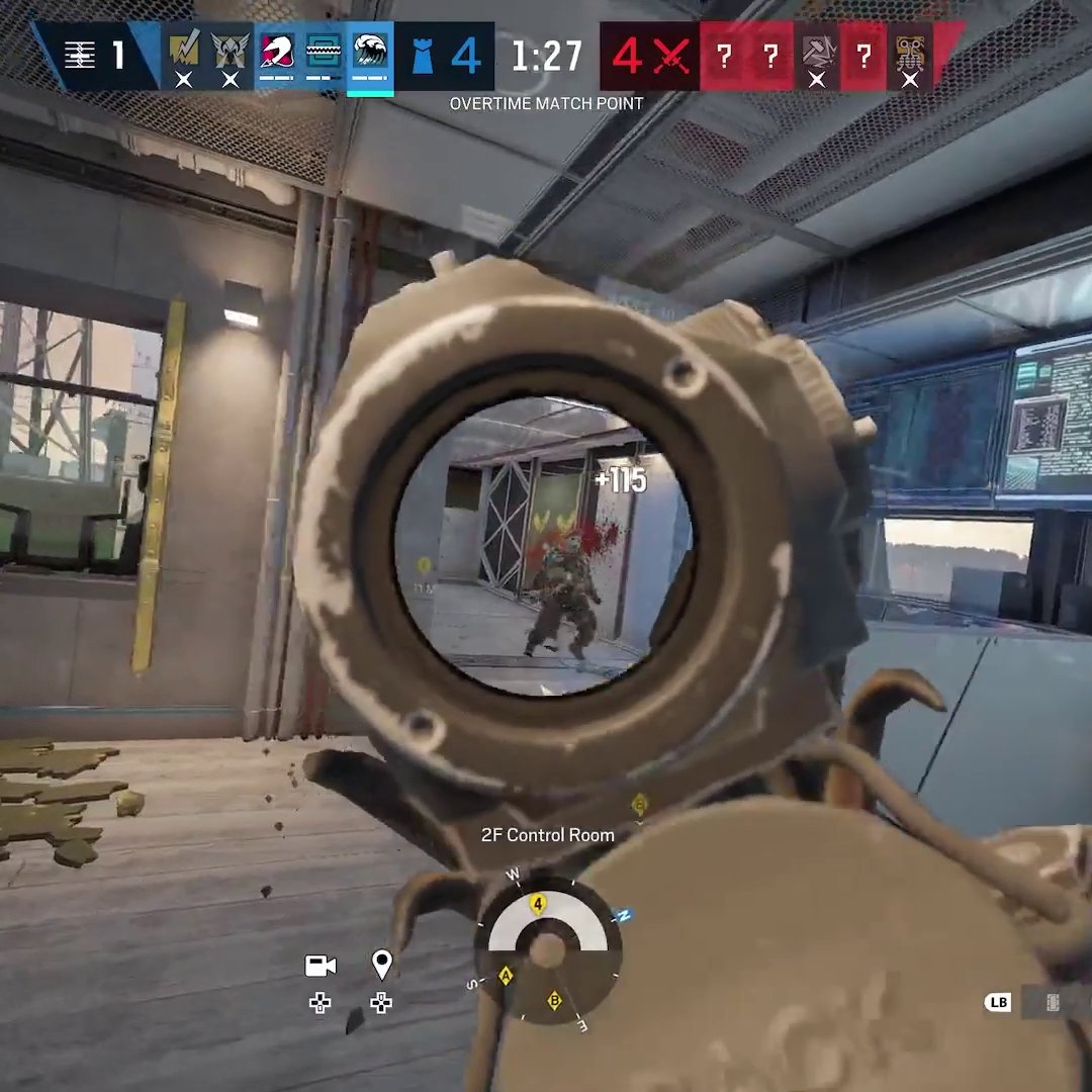 A quick ace by Tubarão claims the match 🏆 Perfected with a majestic twirl. 📹 u/fantasyii ✏️ Describe this play in one word.